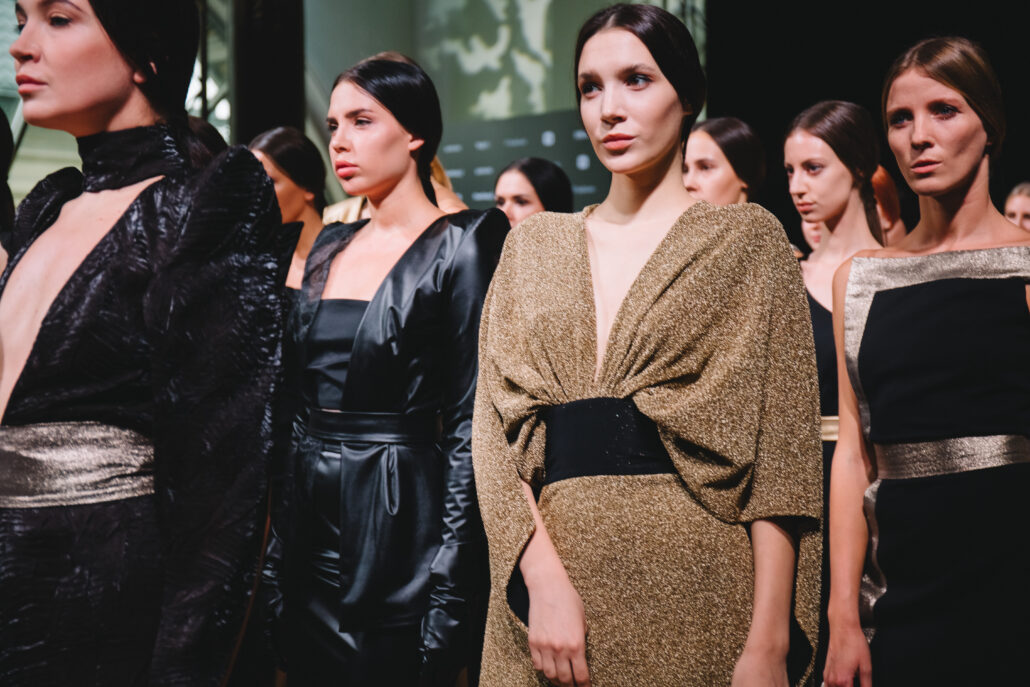 Алена Нега показ и бэкстейдж 8646