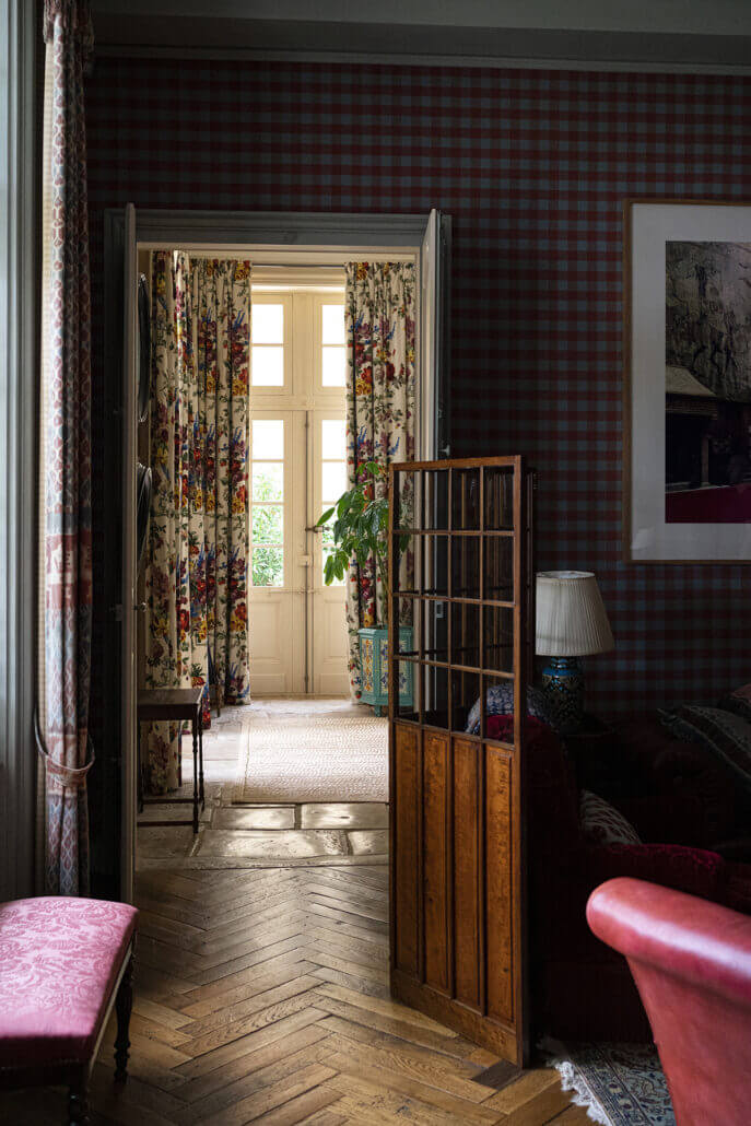 Château Rauzan Séglas corridor © Brice Braastad Episode II