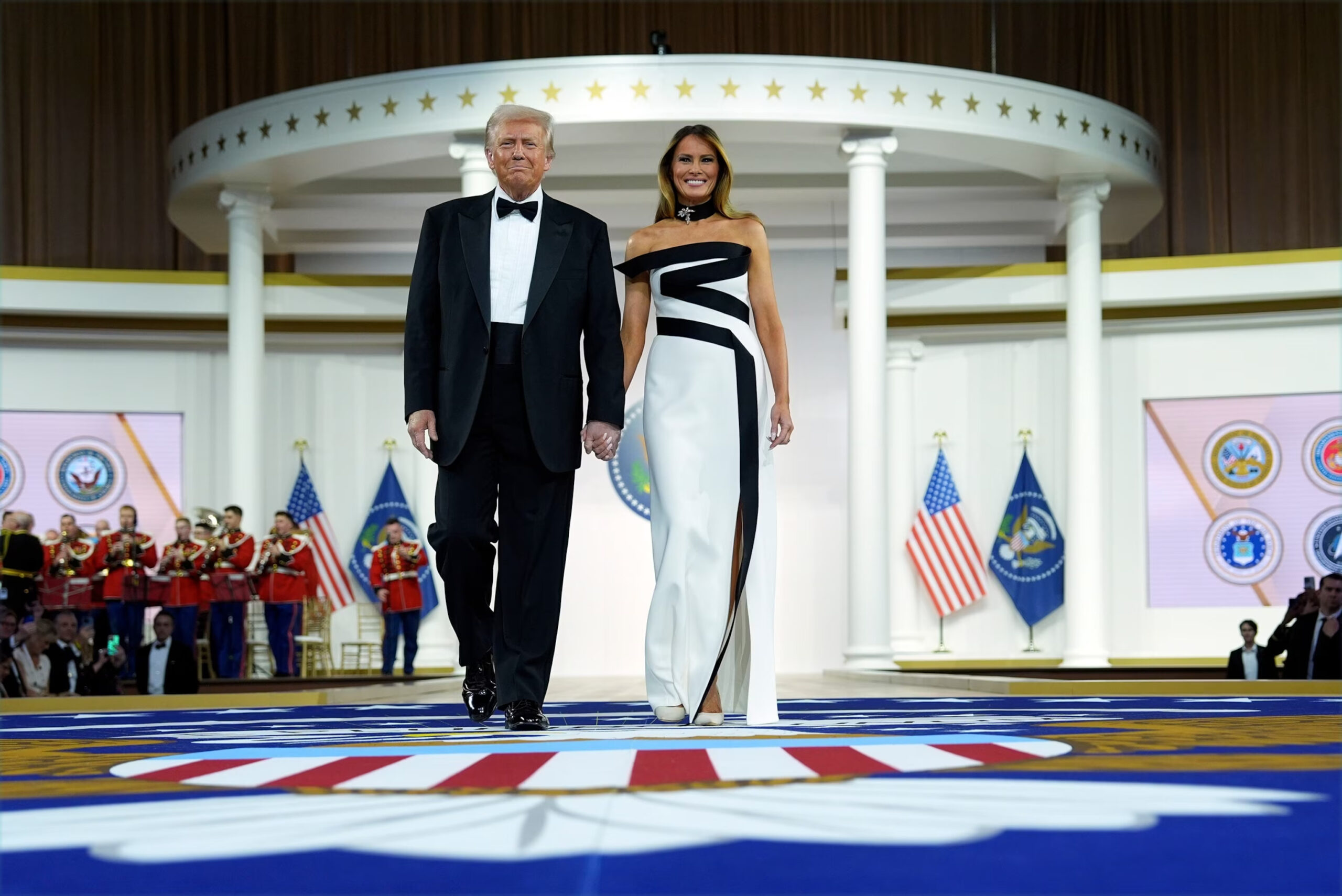 trump melania dress 2025 1 scaled