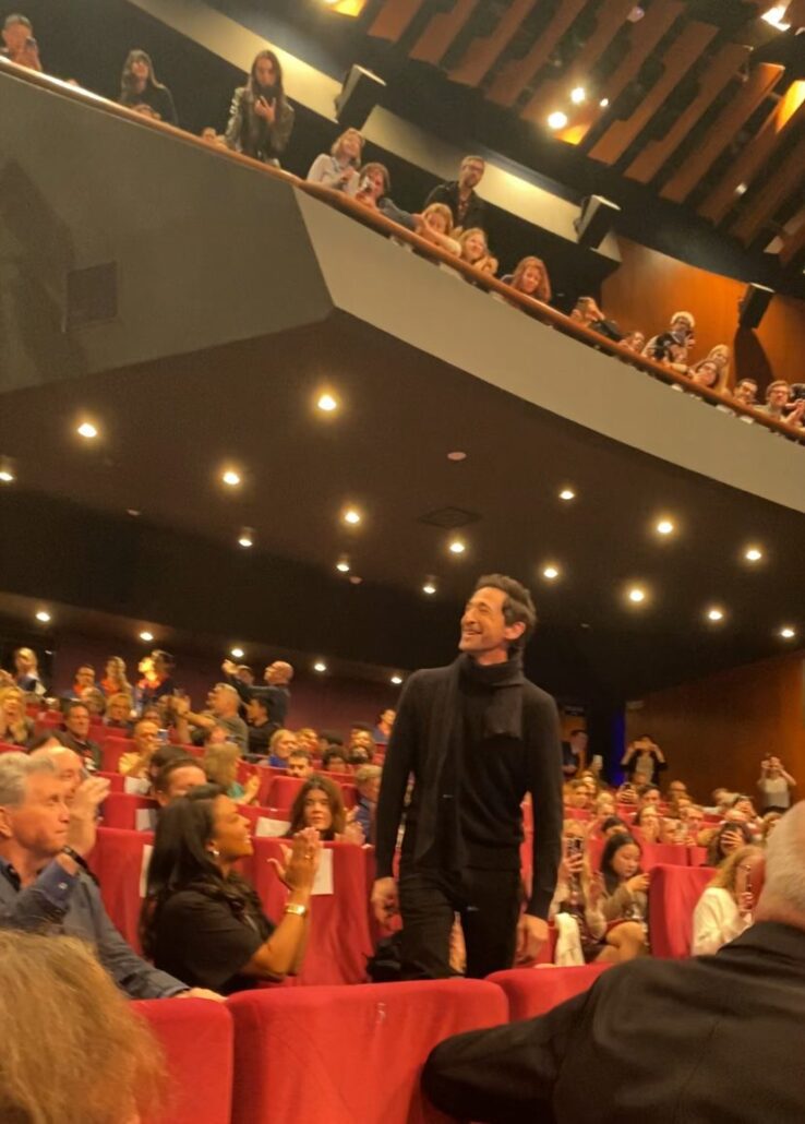 Cannes red carpetSizeRender 2