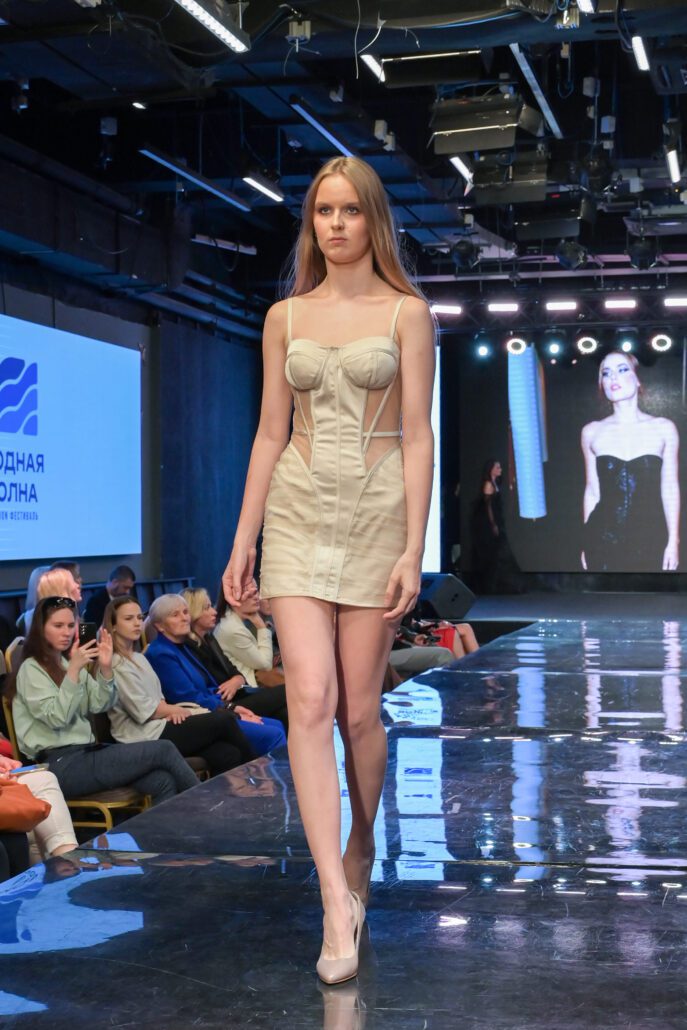 Как прошел fashion-фестиваль «Модная волна» 13 сентября 2025 года 7 dress elamberto
