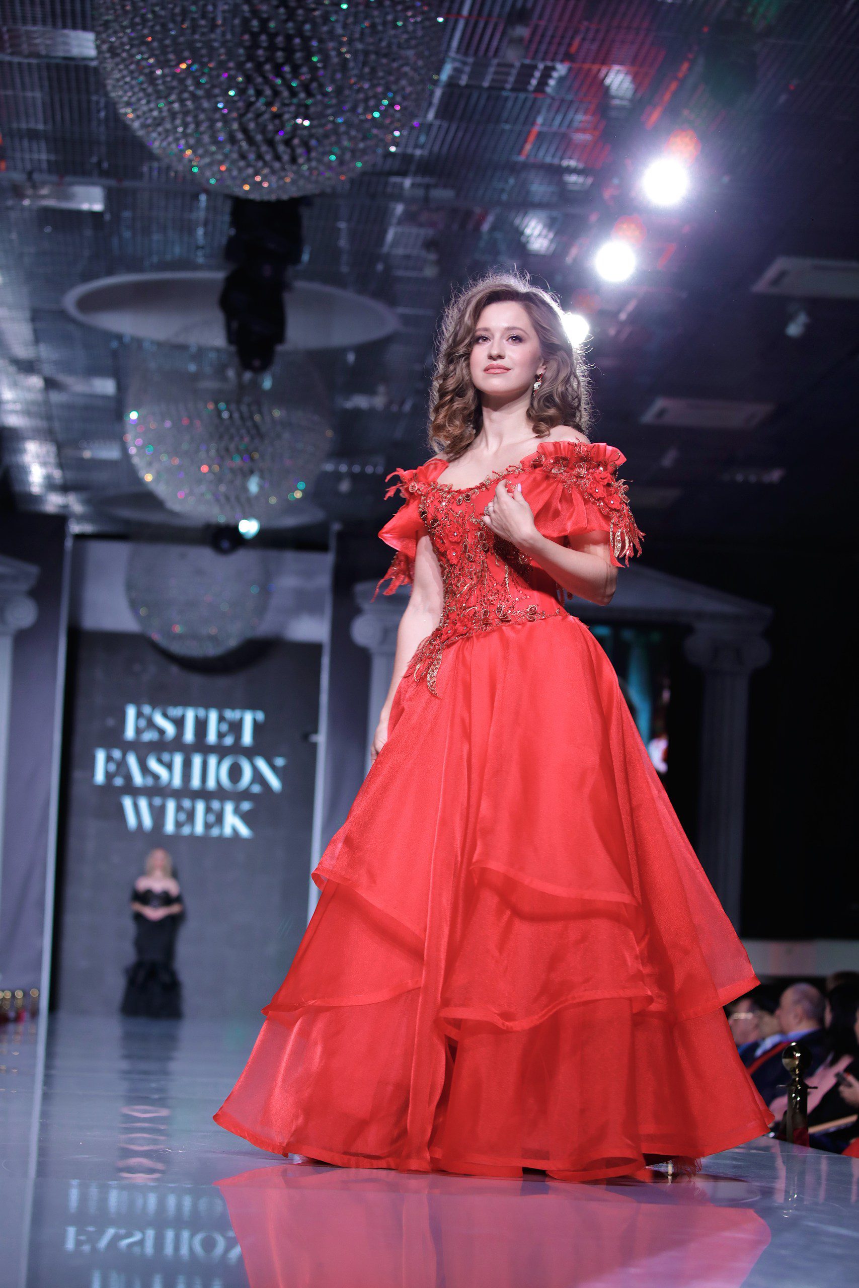 Черно-красная коллекция Углицких на Неделе моды Эстет 15 углицких корсеты