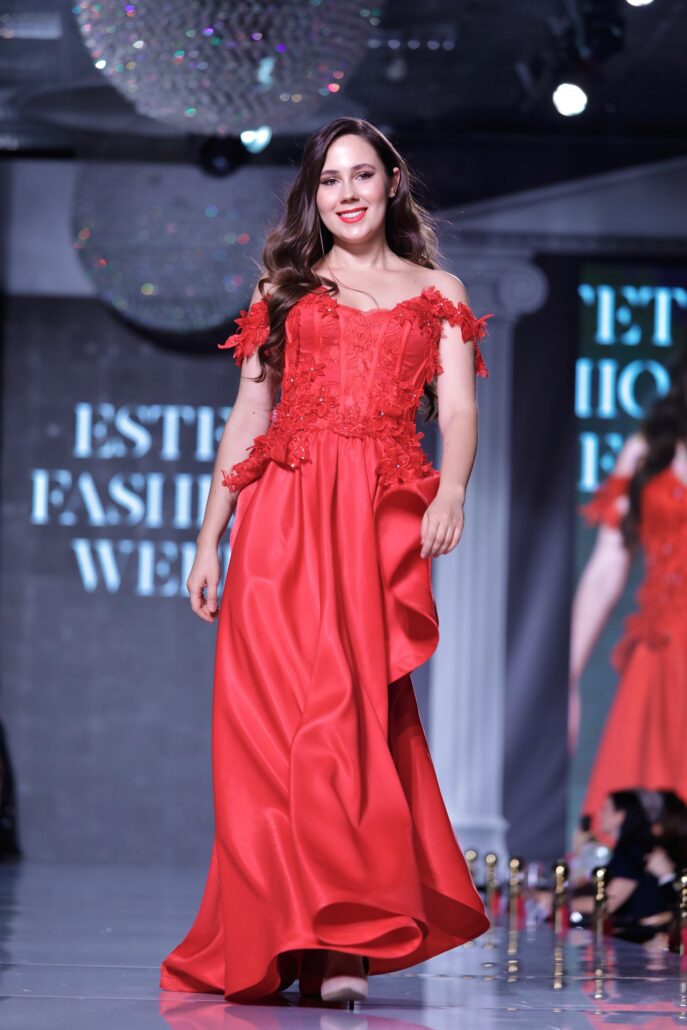 Черно-красная коллекция Углицких на Неделе моды Эстет 4 углицких корсеты платья136 resized