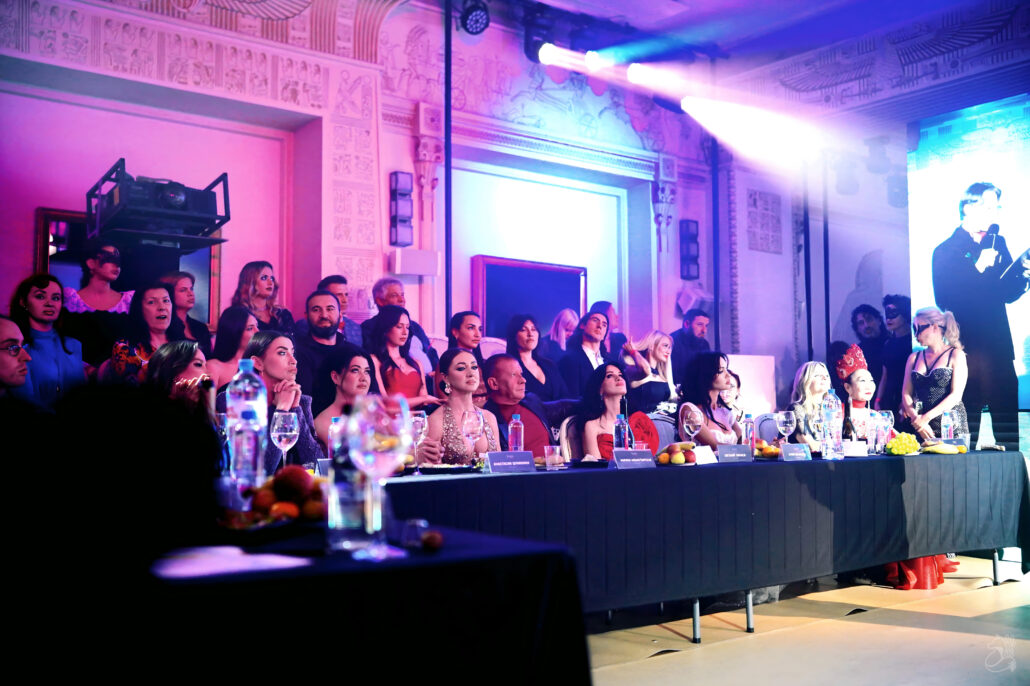 Алена Иордан провела исторический бал и конкурс красоты в Доме Смирнова 3 жюри русская душа